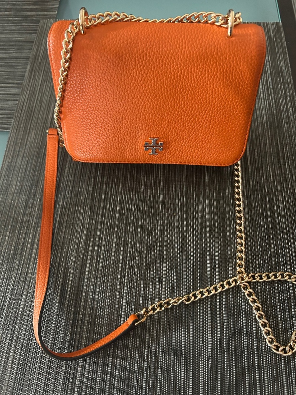Tory Burch Carter Shrunken Shoulder Bag